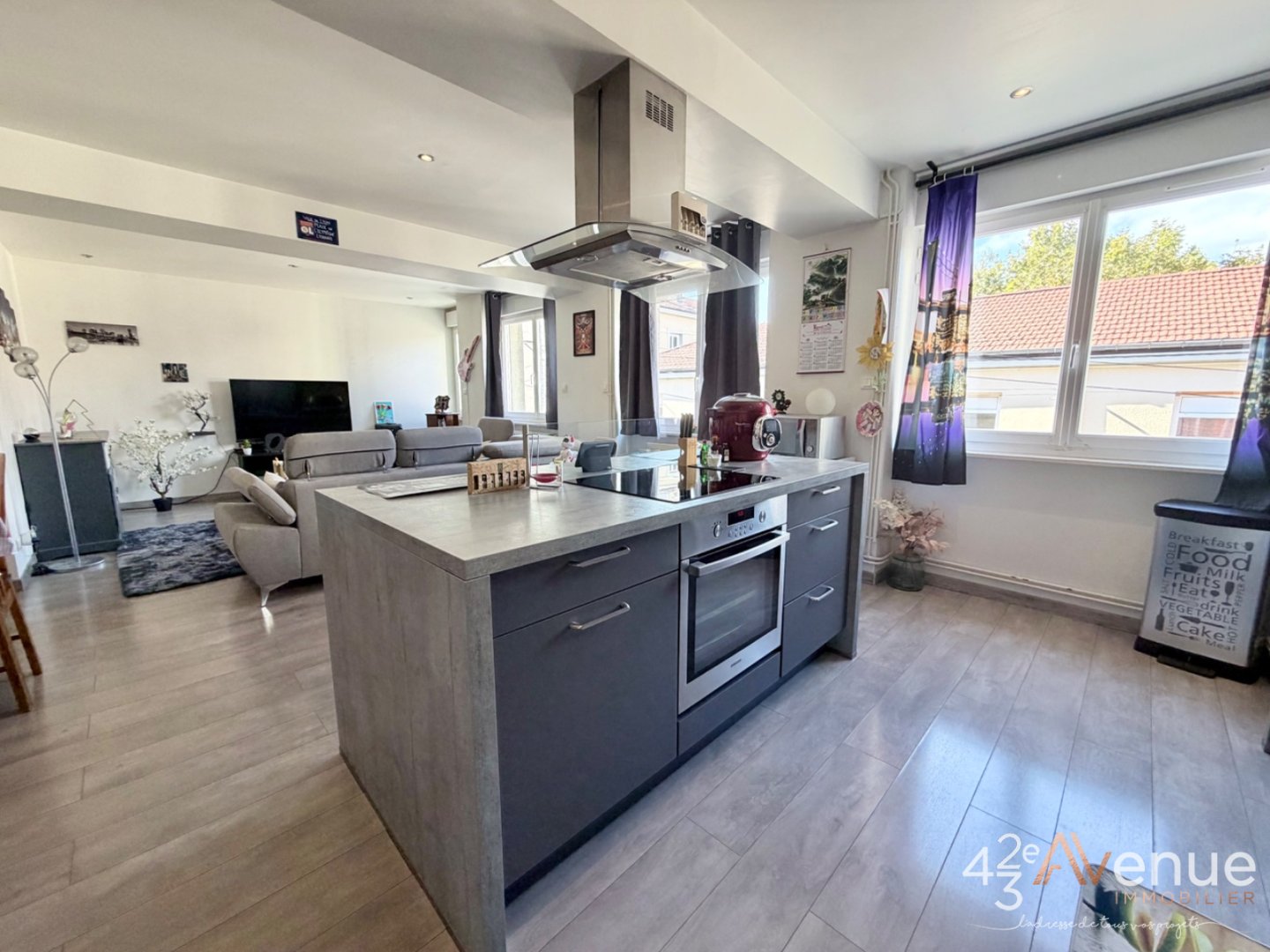 APPARTEMENT T4 A VENDRE - ST ETIENNE Secteur Croix Mission - 90.11 m2 - 115 000 &euro;