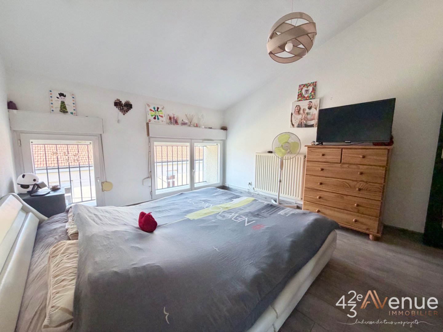 APPARTEMENT T4 A VENDRE - ST ETIENNE Secteur Croix Mission - 90.11 m2 - 115 000 &euro;