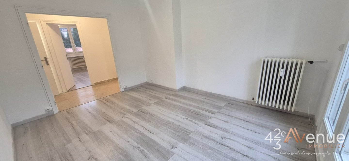 APPARTEMENT T4 A VENDRE - ST ETIENNE TARDY - 80.35 m2 - 83�000�&euro;