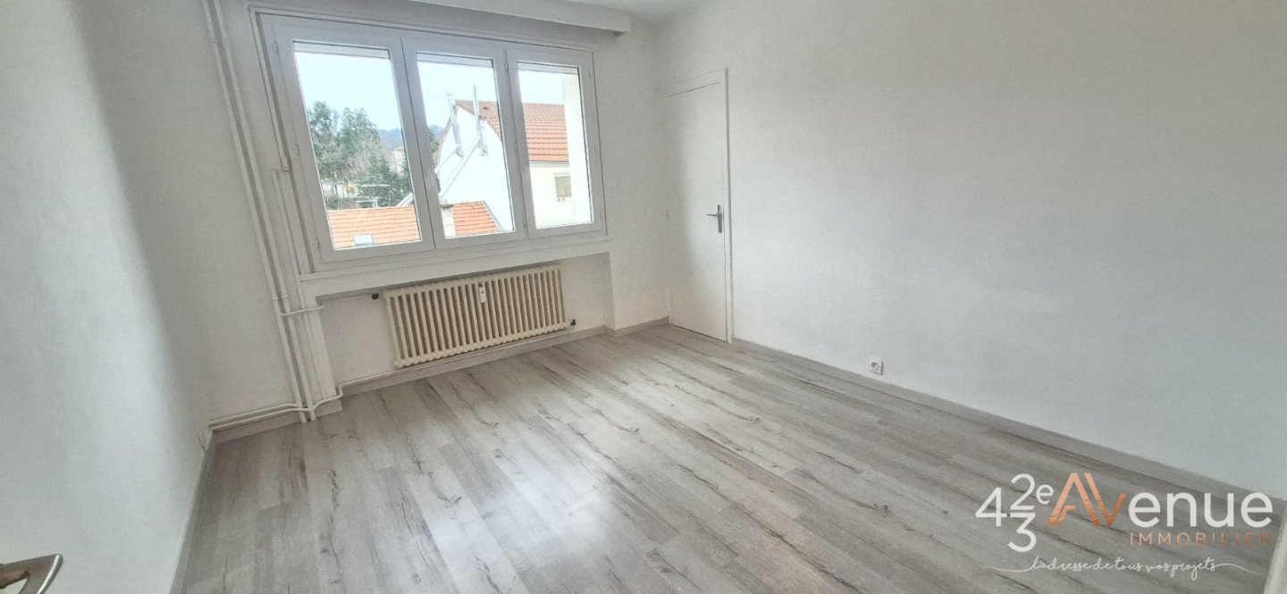 APPARTEMENT T4 A VENDRE - ST ETIENNE TARDY - 80.35 m2 - 83�000�&euro;
