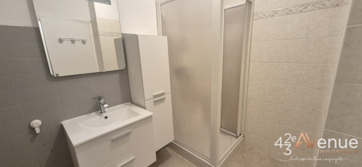 APPARTEMENT T4 A VENDRE - ST ETIENNE TARDY - 80.35 m2 - 83�000�&euro;