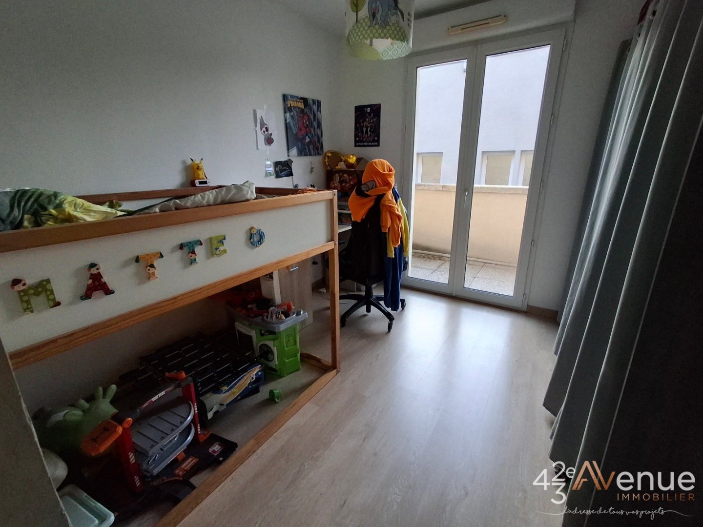 APPARTEMENT T4 A VENDRE - ST JUST ST RAMBERT SAINT JUST - 81.81 m2 - 215�000�&euro;