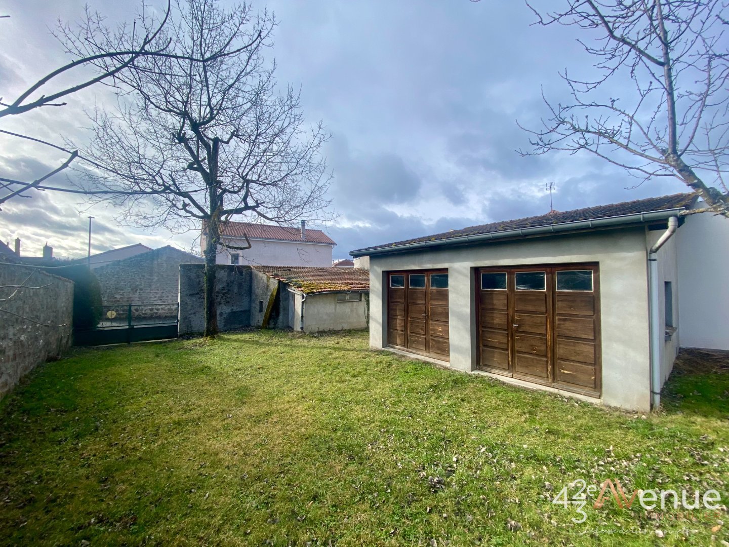 Appartement rez de jardin A VENDRE - STE SIGOLENE - 100 m2 - 99000€