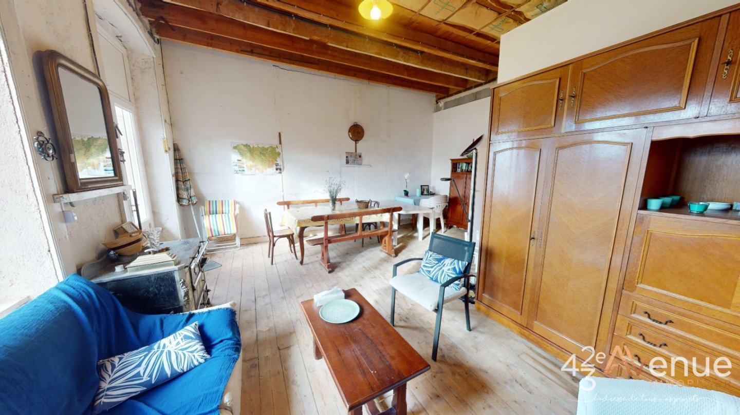 Appartement rez de jardin A VENDRE - STE SIGOLENE - 97.57 m2 - 88�000�&euro;