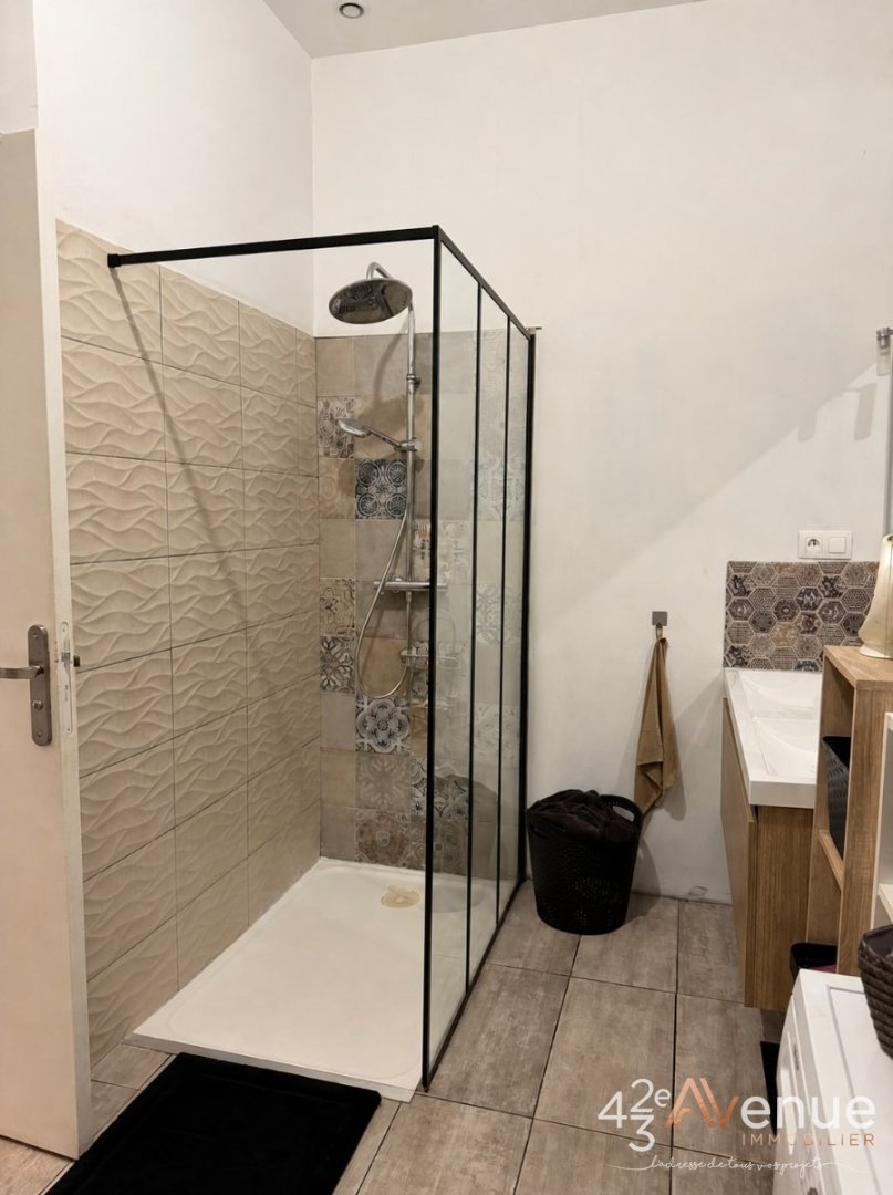 APPARTEMENT T4 A VENDRE - UNIEUX - 96.56 m2 - 199 000 &euro;