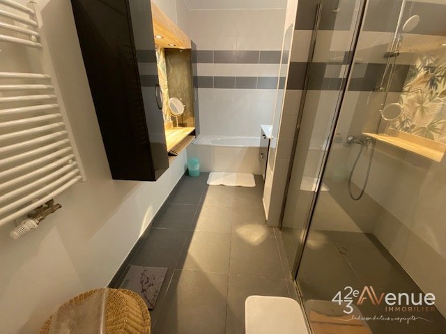 APPARTEMENT T5 A LOUER - ANDREZIEUX BOUTHEON - 86.6 m2 - 910�&euro; charges comprises par mois