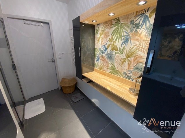 APPARTEMENT T5 A LOUER - ANDREZIEUX BOUTHEON - 86.6 m2 - 910�&euro; charges comprises par mois