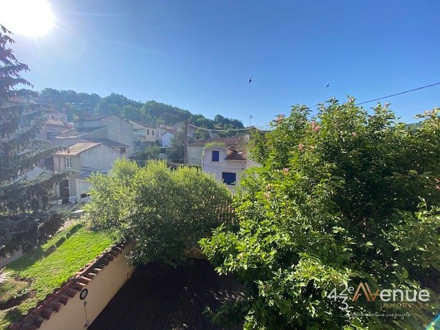 APPARTEMENT T5 A LOUER - LA FOUILLOUSE HYPER CENTRE - 93.37 m2 - 834 &euro; charges comprises par mois