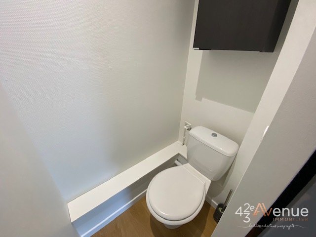 APPARTEMENT T5 A LOUER - LA FOUILLOUSE HYPER CENTRE - 93.37 m2 - 834 &euro; charges comprises par mois