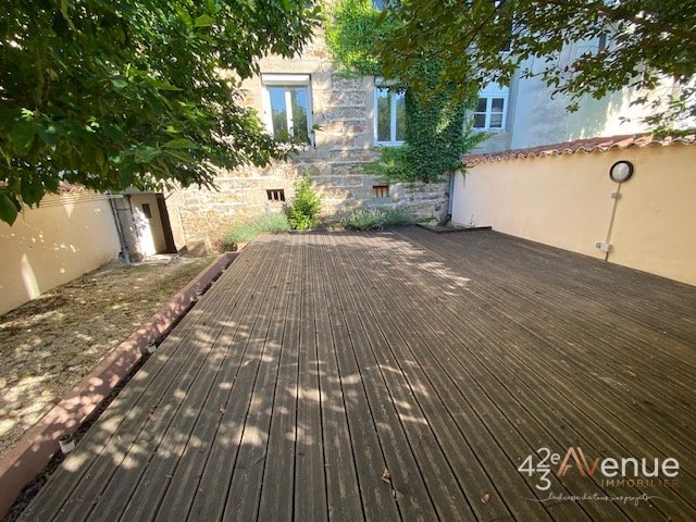 APPARTEMENT T5 A LOUER - LA FOUILLOUSE HYPER CENTRE - 93.37 m2 - 834 &euro; charges comprises par mois