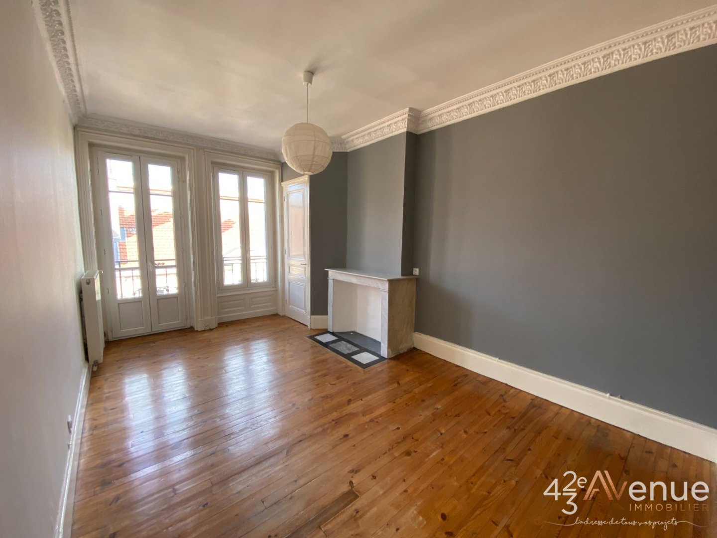 APPARTEMENT T5 A LOUER - ST ETIENNE QUARTIER TREFILERIE - 110 m2 - 700 &euro; charges comprises par mois