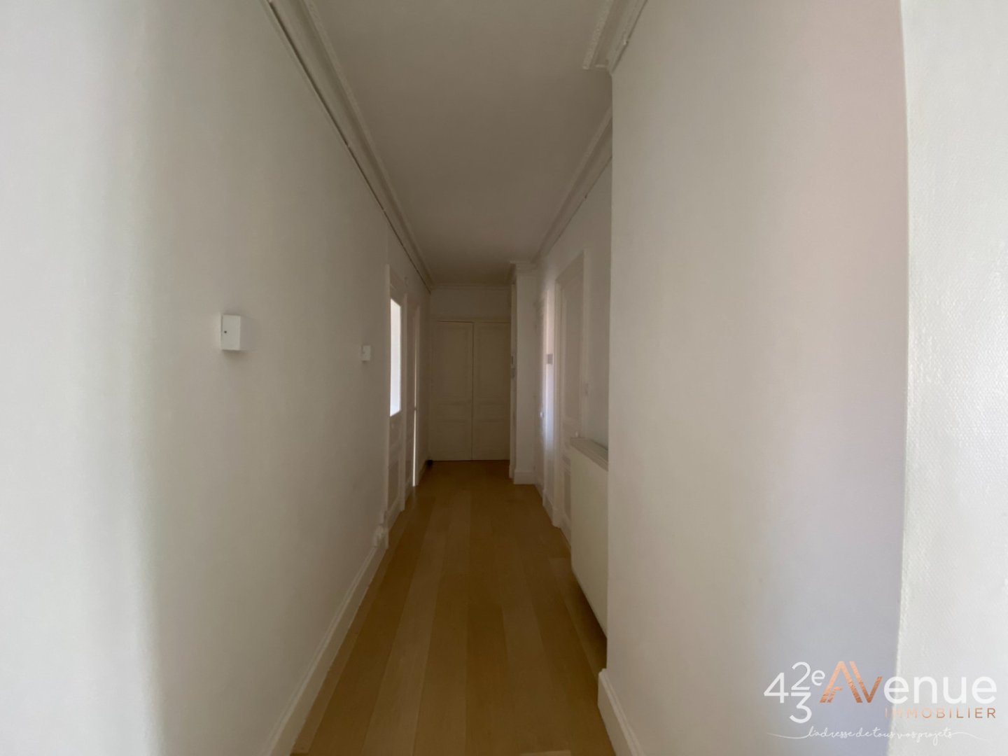 APPARTEMENT T5 A LOUER - ST ETIENNE QUARTIER TREFILERIE - 110 m2 - 700 &euro; charges comprises par mois