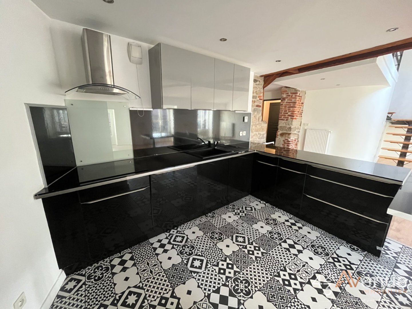 APPARTEMENT T5 A LOUER - ST ETIENNE QUARTIER URSULES - 113.69 m2 - 1�035�&euro; charges comprises par mois