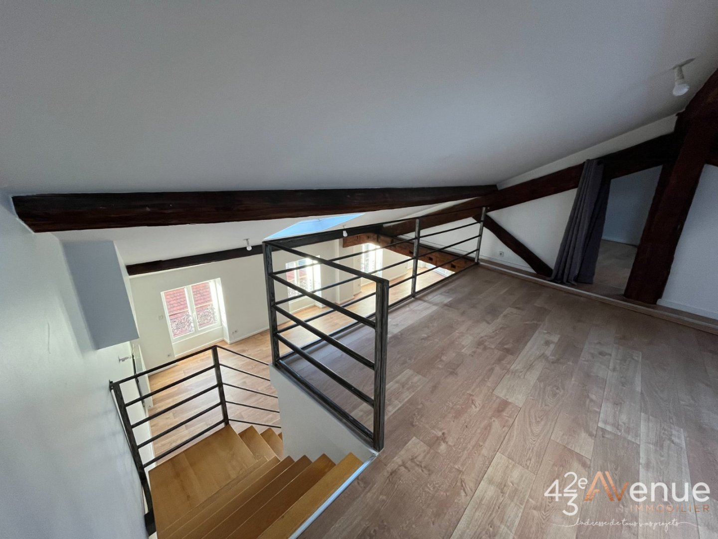 APPARTEMENT T5 A LOUER - ST ETIENNE QUARTIER URSULES - 113.69 m2 - 1�035�&euro; charges comprises par mois