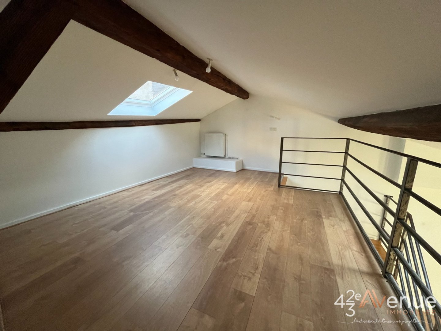 APPARTEMENT T5 A LOUER - ST ETIENNE QUARTIER URSULES - 113.69 m2 - 1�035�&euro; charges comprises par mois