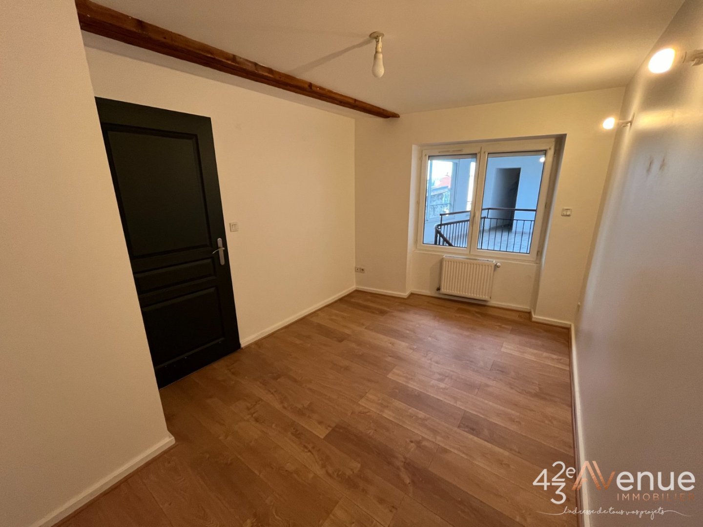 APPARTEMENT T5 A LOUER - ST ETIENNE QUARTIER URSULES - 113.69 m2 - 1�035�&euro; charges comprises par mois