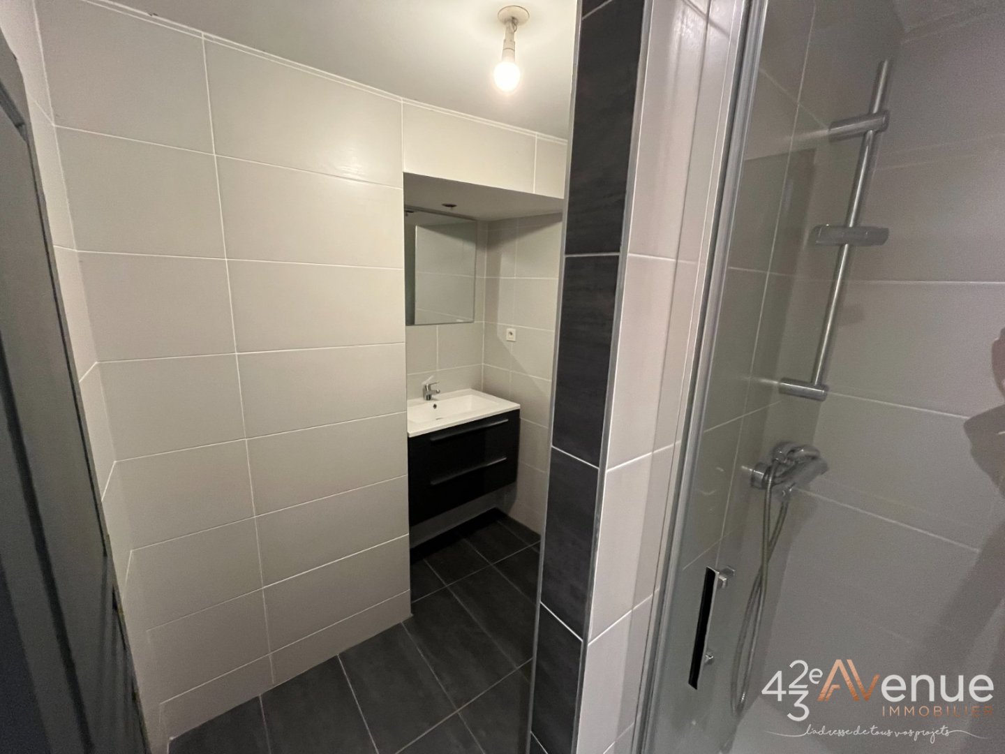 APPARTEMENT T5 A LOUER - ST ETIENNE QUARTIER URSULES - 113.69 m2 - 1�035�&euro; charges comprises par mois