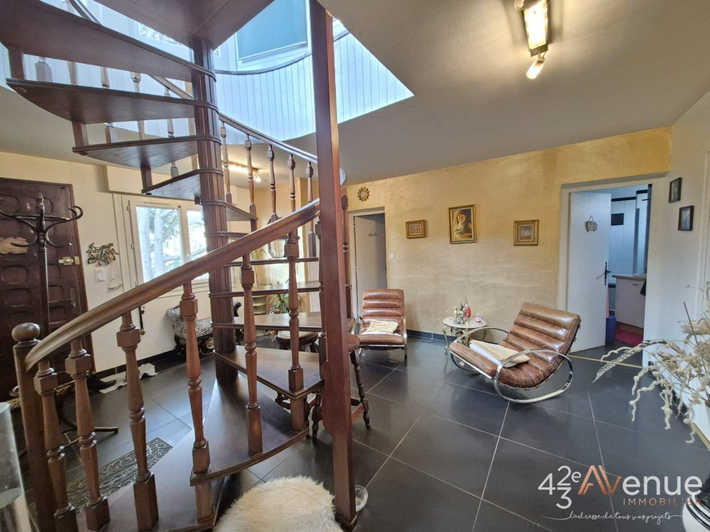 Centre ville de LA TALAUDIERE, duplex F5 de 152m, terrasse de 36m