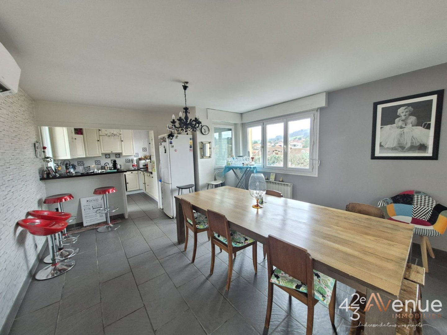 Centre ville de LA TALAUDIERE, duplex F5 de 152m, terrasse de 36m