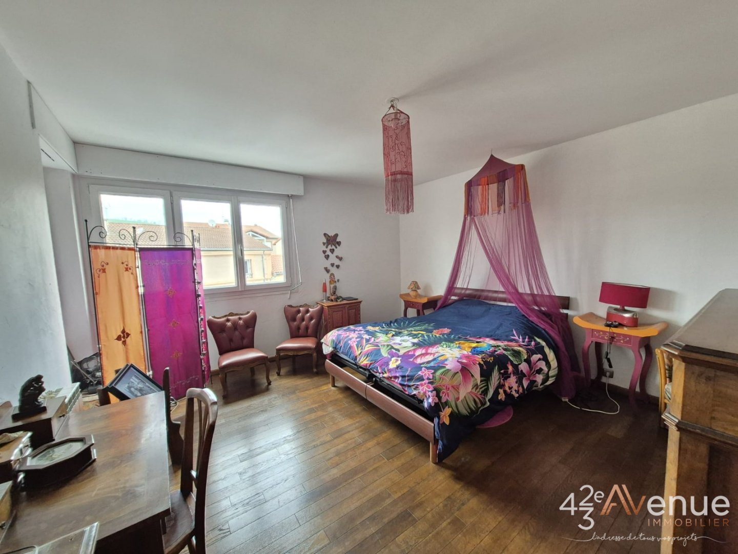 Centre ville de LA TALAUDIERE, duplex F5 de 152m, terrasse de 36m