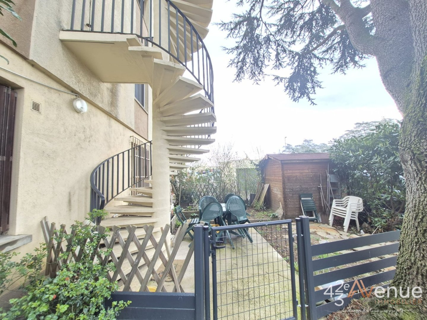 Centre ville de LA TALAUDIERE, duplex F5 de 152m, terrasse de 36m