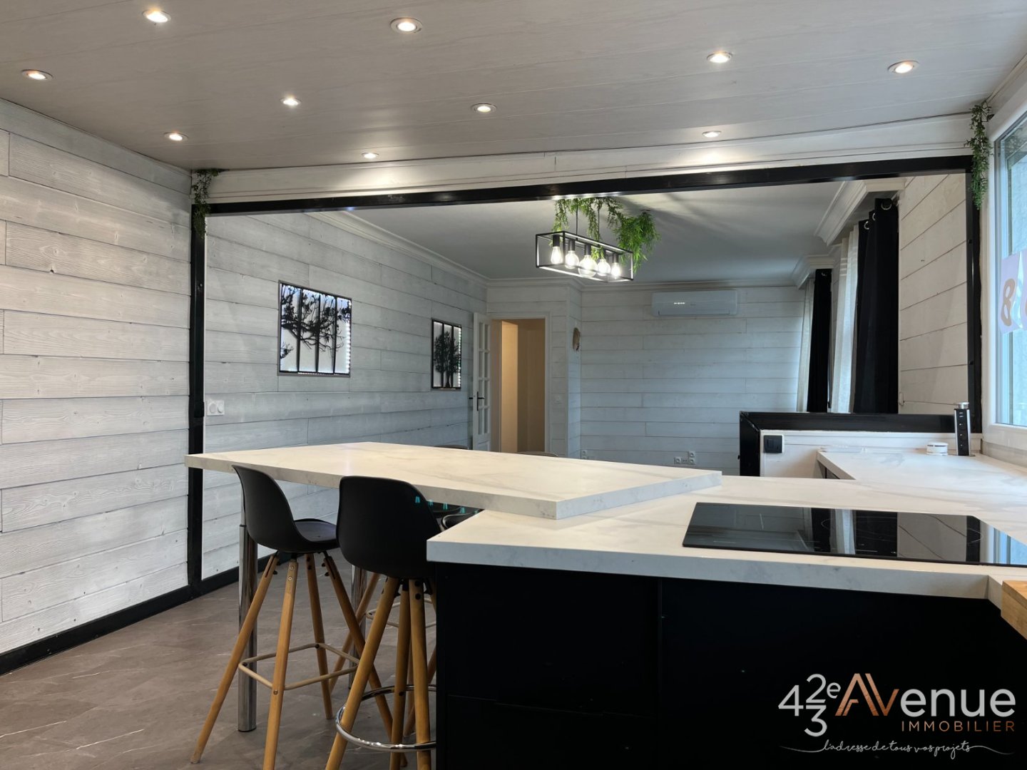 APPARTEMENT T5 - ST CYPRIEN - 115 m2 - 257000€