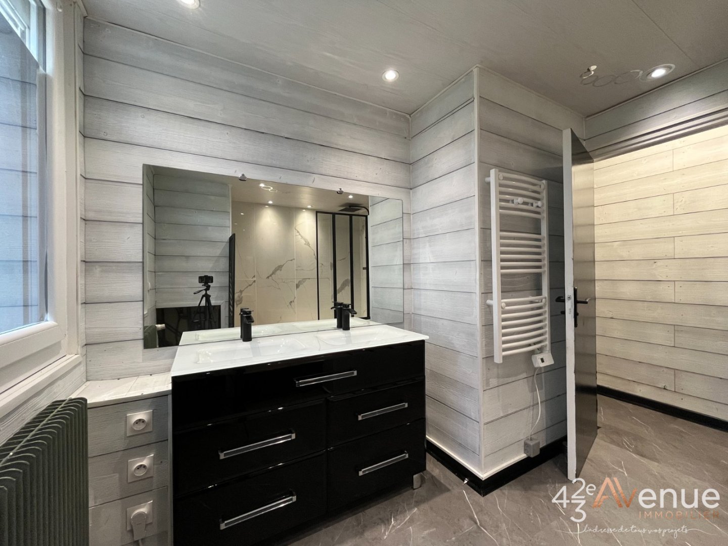 APPARTEMENT T5 - ST CYPRIEN - 115 m2 - 257000€