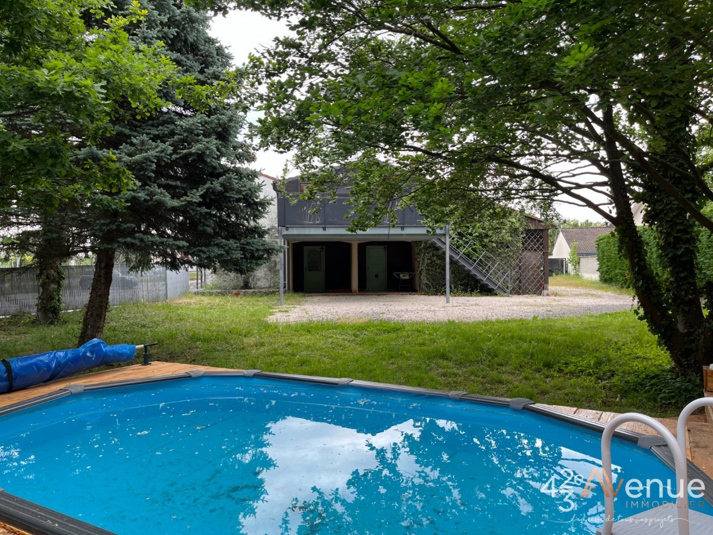 APPARTEMENT T5 - ST CYPRIEN - 115 m2 - 257000€