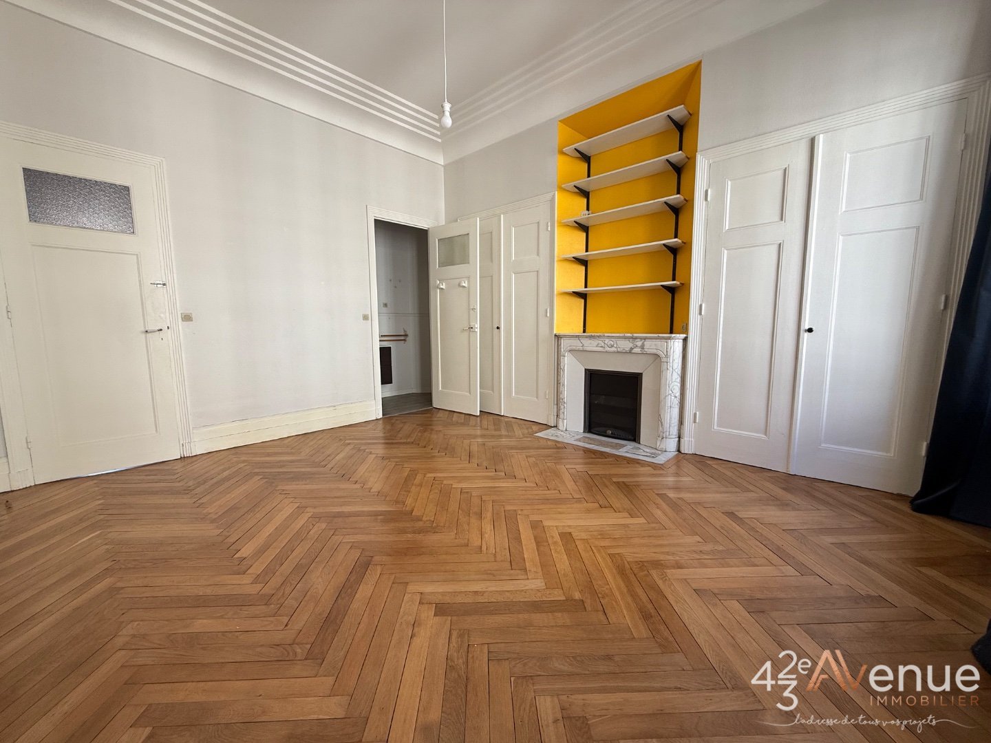 APPARTEMENT T5 A VENDRE - ST ETIENNE Albert Thomas - 141.09 m2 - 199000€