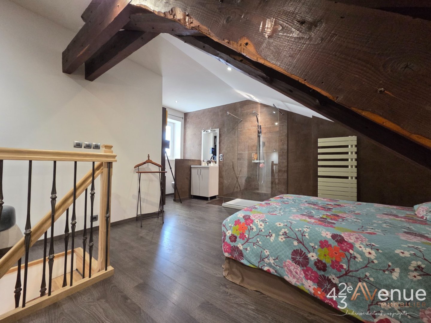 APPARTEMENT T5 A VENDRE - ST ETIENNE BADOUILLERE - 130.16 m2 - 232 000 &euro;