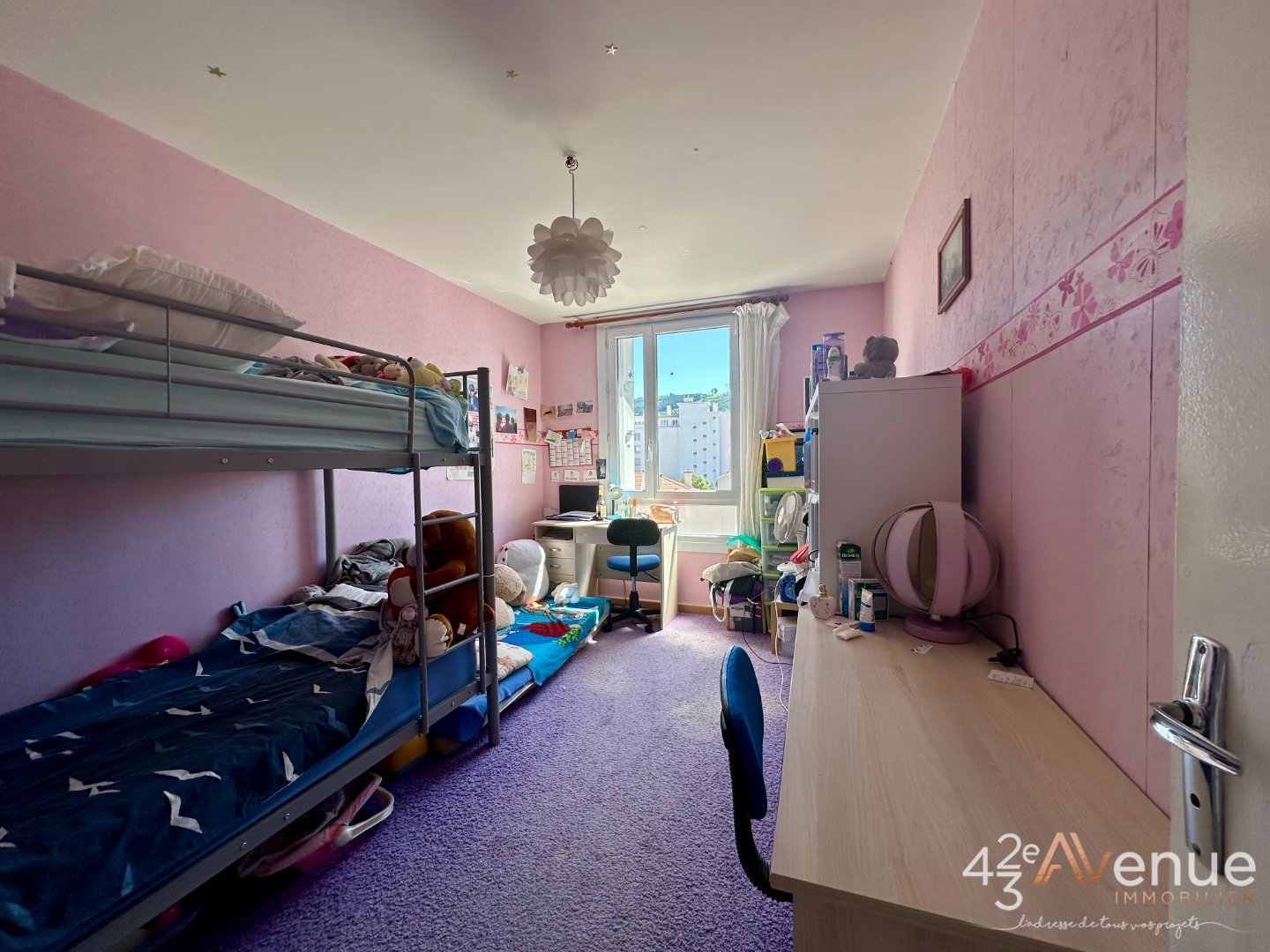 APPARTEMENT T5 A VENDRE - ST ETIENNE BELLEVUE - 106.59 m2 - 114 000 €