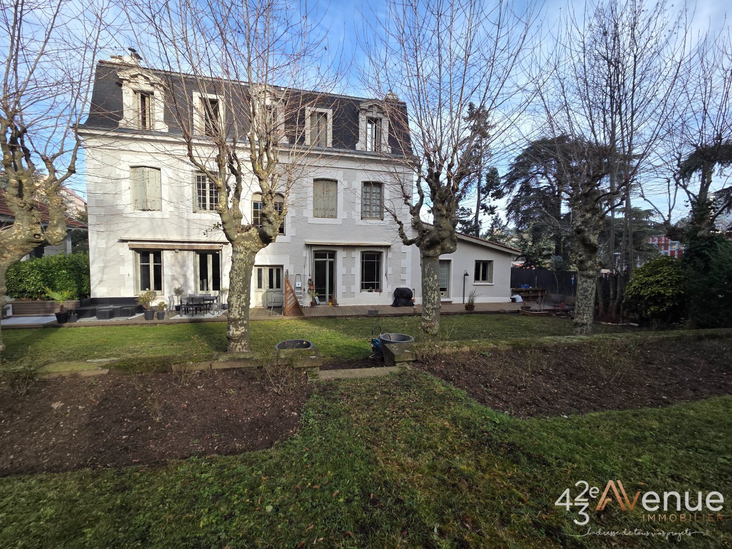 APPARTEMENT T5 A VENDRE - ST ETIENNE BELLEVUE - 128.42 m2 - 230�000�&euro;