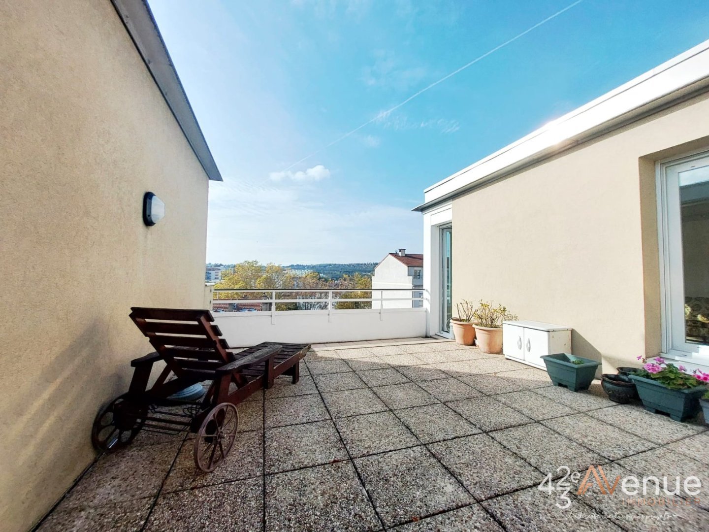 APPARTEMENT T5 A VENDRE - ST ETIENNE BELLEVUE - 118 m2 - 299 000 &euro;