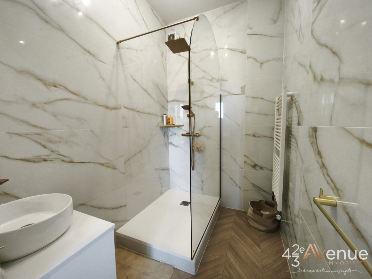 APPARTEMENT T5 A VENDRE - ST ETIENNE BELLEVUE - 118 m2 - 299 000 &euro;