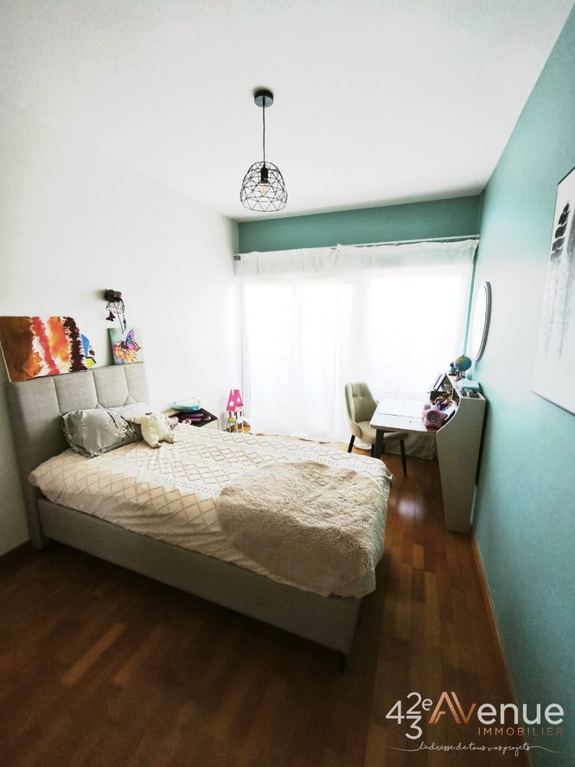 APPARTEMENT T5 A VENDRE - ST ETIENNE BELLEVUE - 118 m2 - 299 000 &euro;