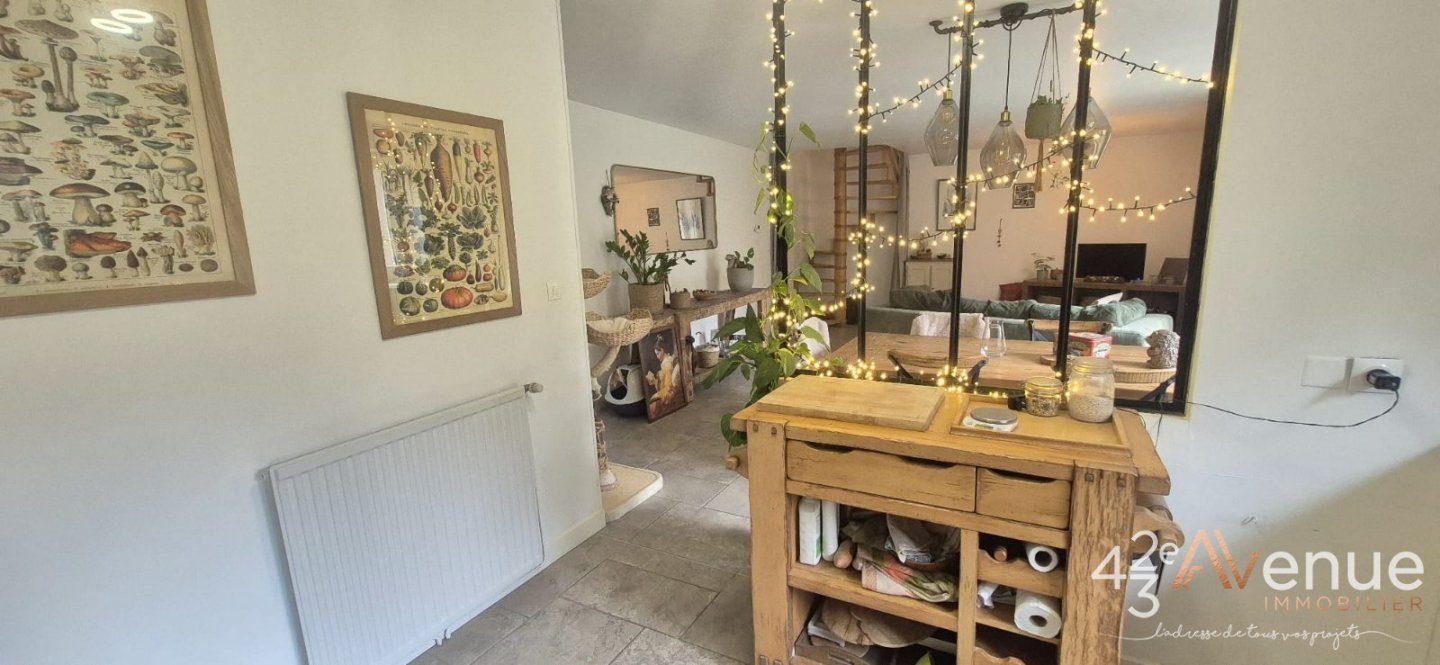 APPARTEMENT T5 A VENDRE - ST ETIENNE BERGSON - 143.68 m2 - 188�000�&euro;