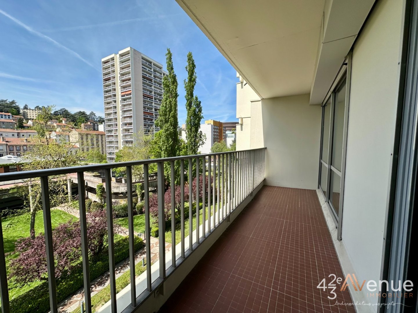 APPARTEMENT T5 A VENDRE - ST ETIENNE BERGSON - 103.31 m2 - 119 000 &euro;