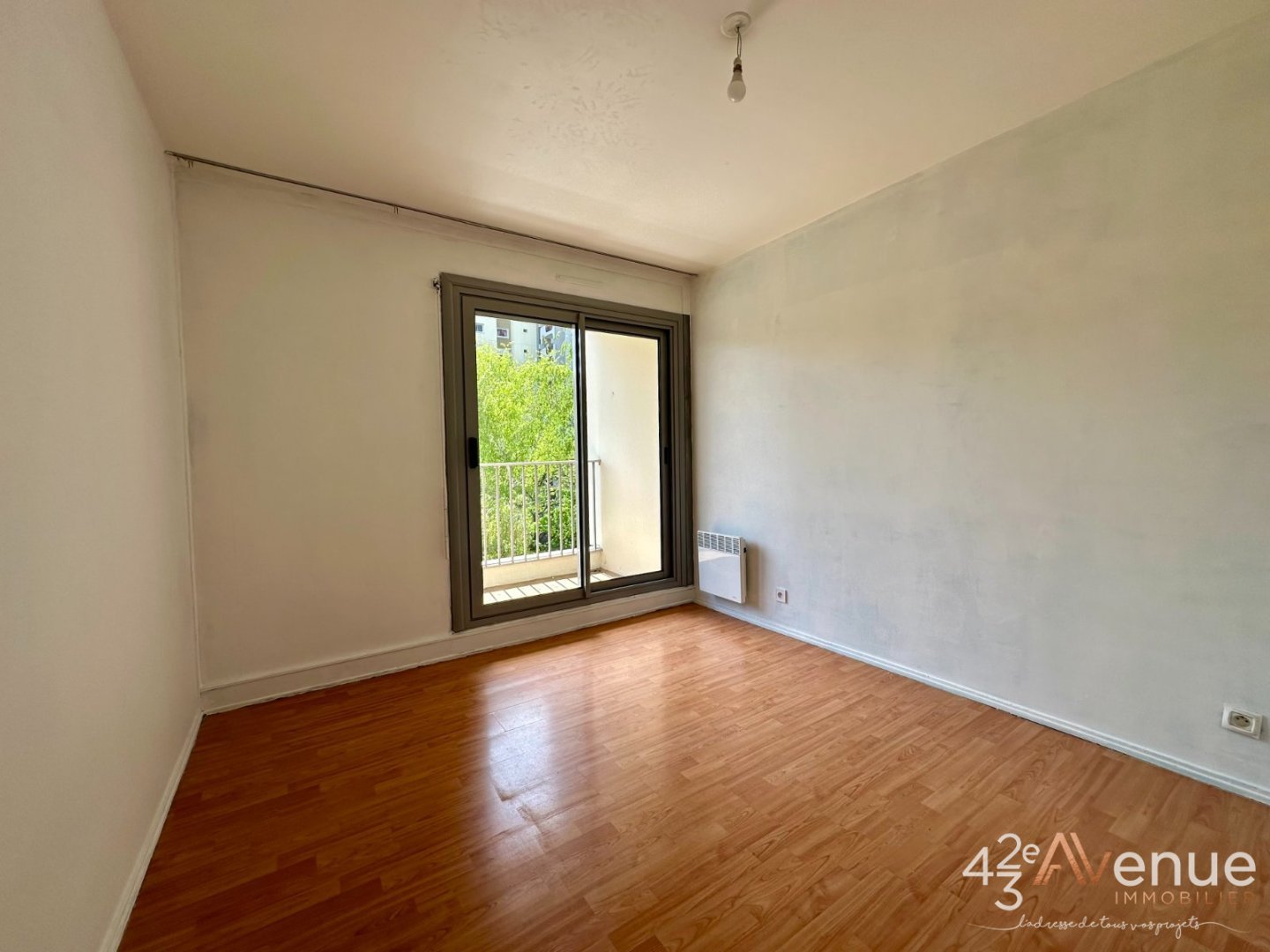 APPARTEMENT T5 A VENDRE - ST ETIENNE BERGSON - 103.31 m2 - 119 000 &euro;