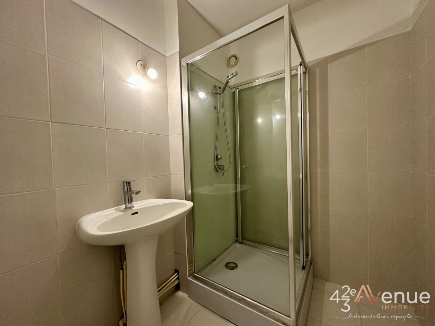 APPARTEMENT T5 A VENDRE - ST ETIENNE BERGSON - 103.31 m2 - 119 000 &euro;