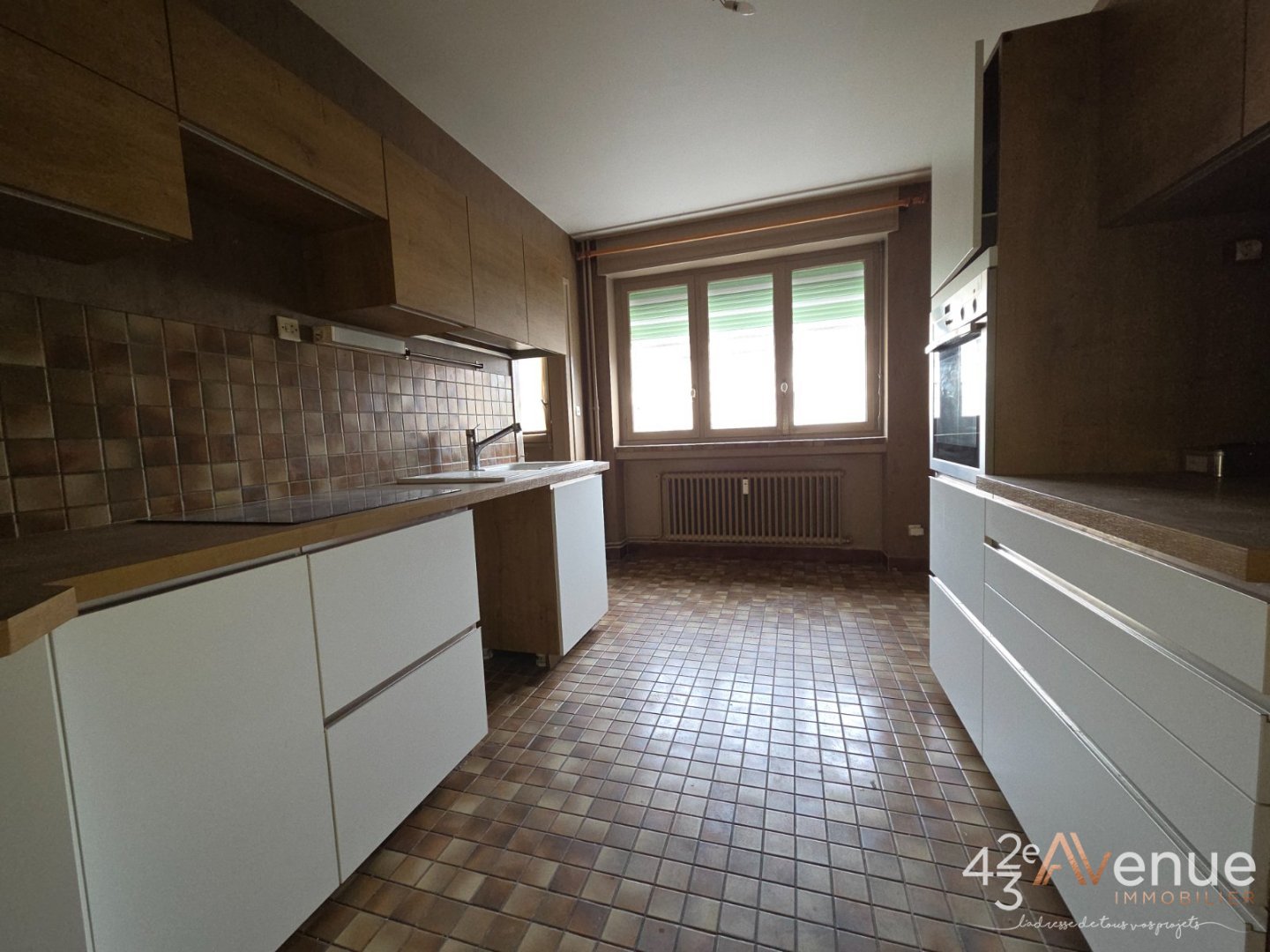 APPARTEMENT T5 A VENDRE - ST ETIENNE CARNOT - 141.96 m2 - 144�500�&euro;