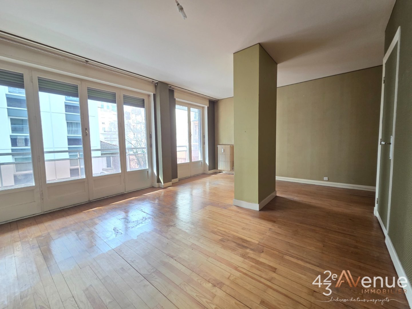 APPARTEMENT T5 A VENDRE - ST ETIENNE CARNOT - 141.96 m2 - 144�500�&euro;