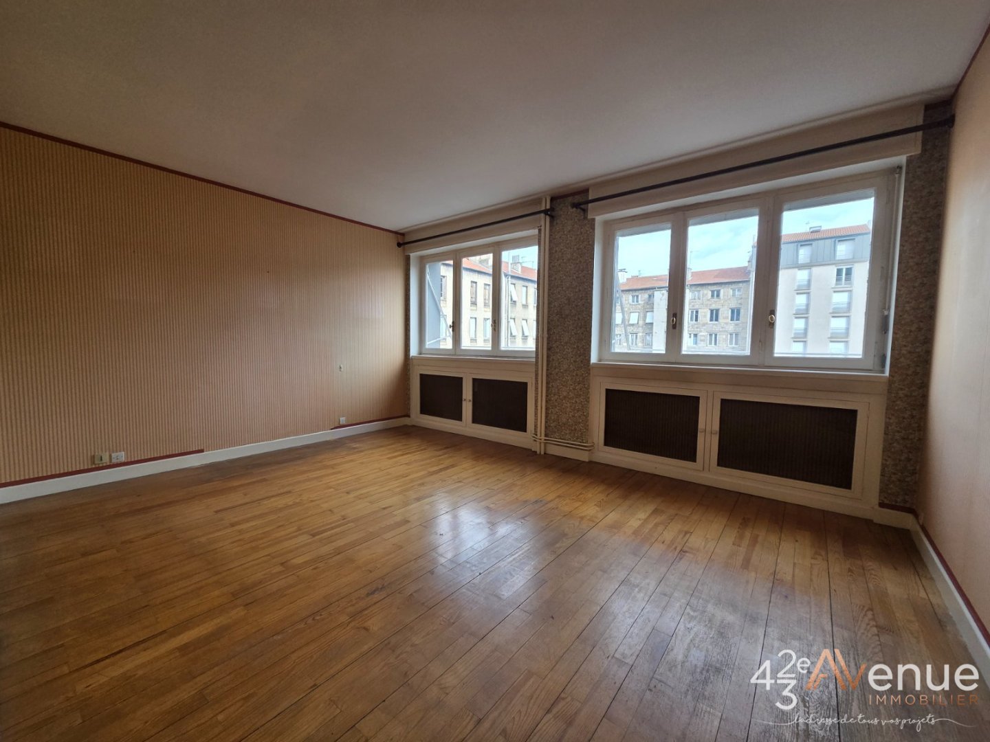 APPARTEMENT T5 A VENDRE - ST ETIENNE CARNOT - 141.96 m2 - 144�500�&euro;