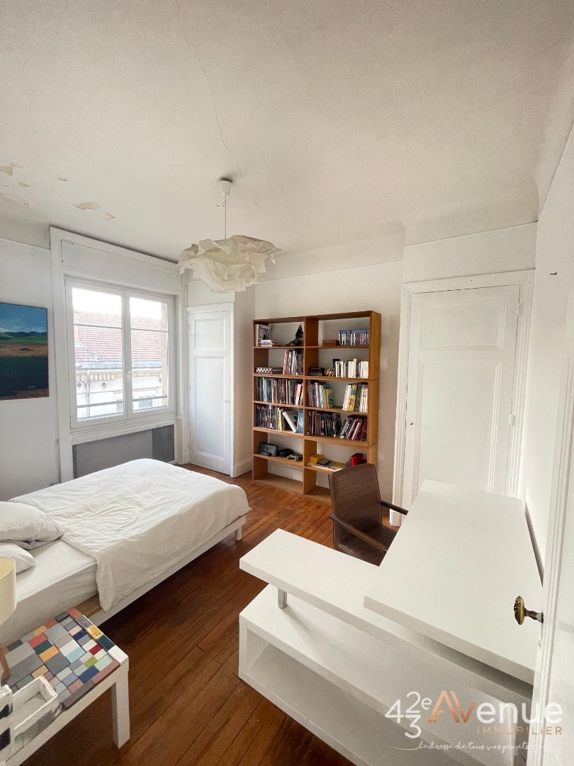 APPARTEMENT T5 A VENDRE - ST ETIENNE CENTRE VILLE - 90.62 m2 - 149000€