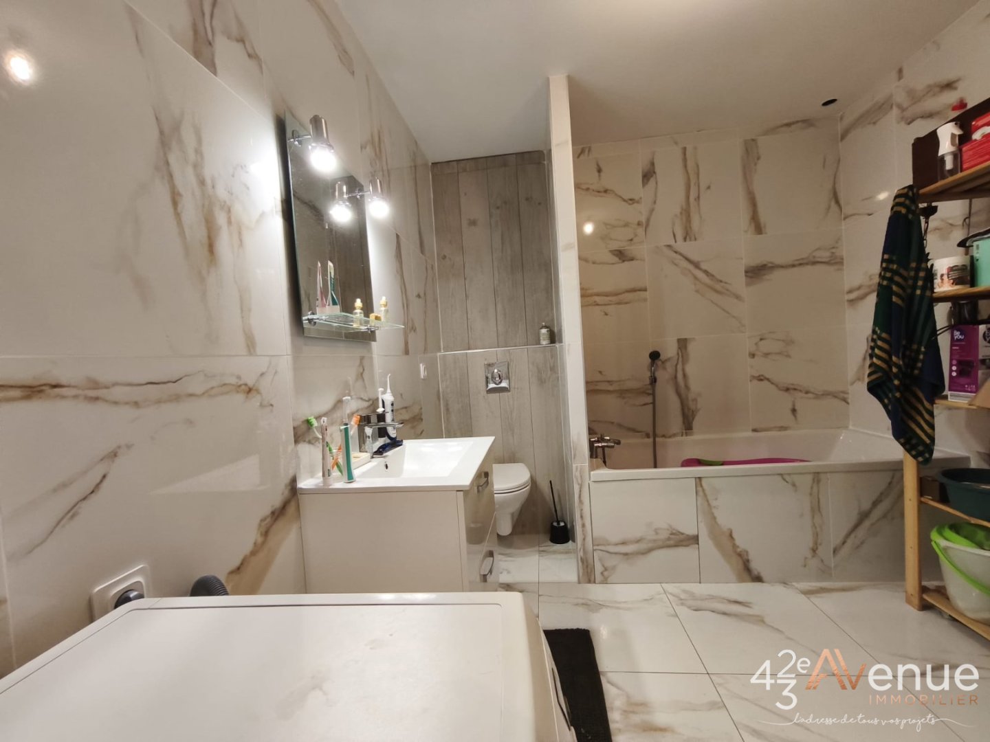 APPARTEMENT T5 A VENDRE - ST ETIENNE CENTRE VILLE - 131.56 m2 - 159000€