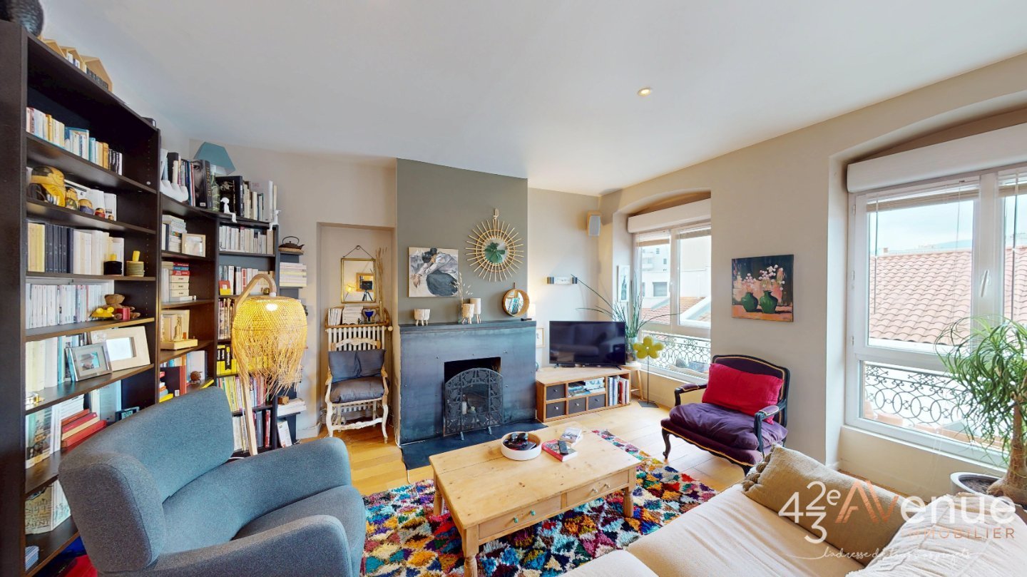 APPARTEMENT T5 A VENDRE - ST ETIENNE CENTRE VILLE - 129.51 m2 - 249000€
