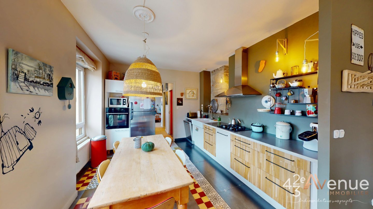 APPARTEMENT T5 A VENDRE - ST ETIENNE CENTRE VILLE - 129.51 m2 - 239000€