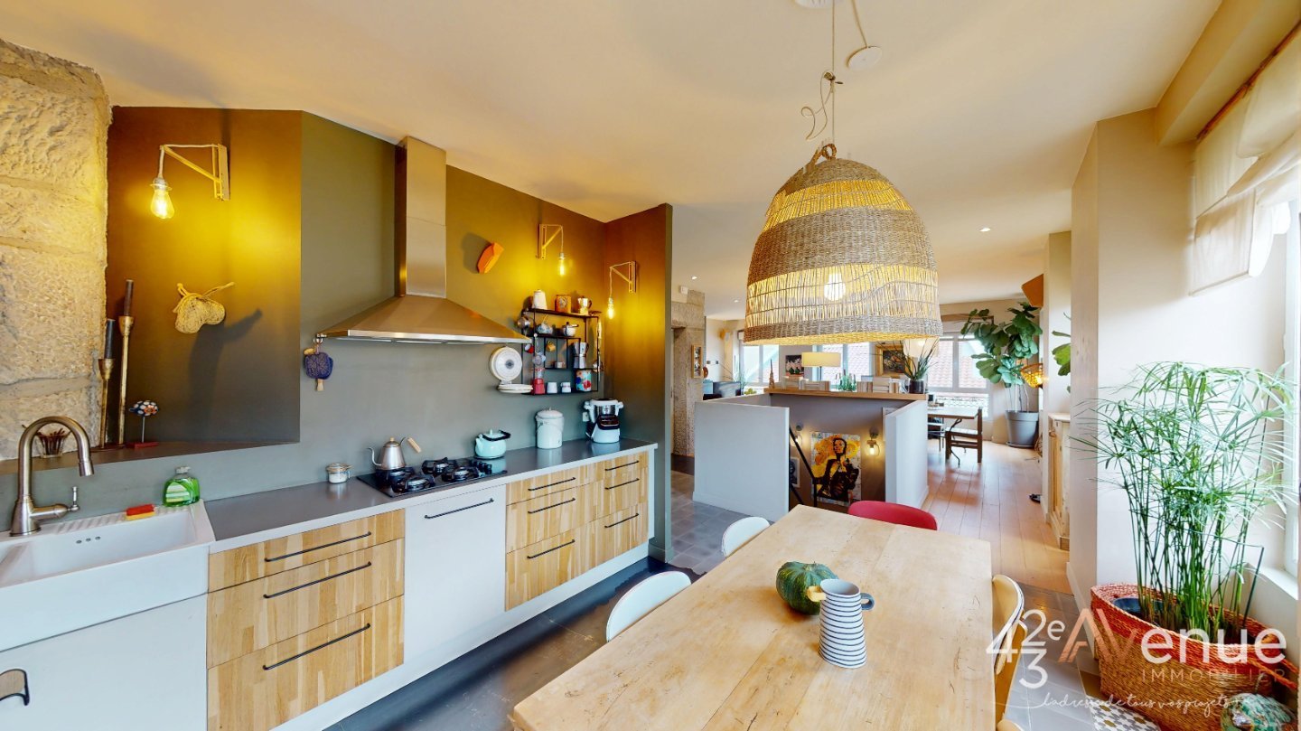 APPARTEMENT T5 A VENDRE - ST ETIENNE CENTRE VILLE - 129.51 m2 - 239000€