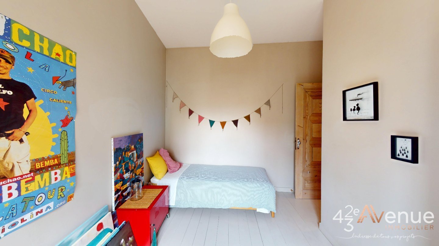 APPARTEMENT T5 A VENDRE - ST ETIENNE CENTRE VILLE - 129.51 m2 - 239000€