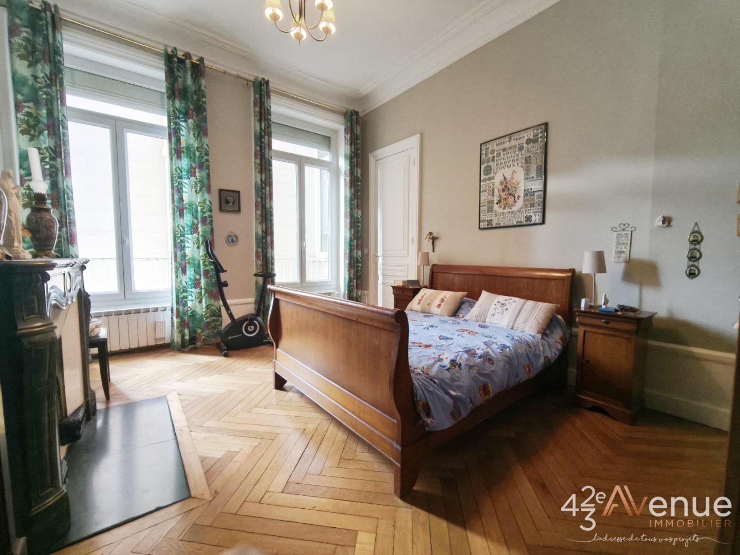 APPARTEMENT T5 A VENDRE - ST ETIENNE CENTRE VILLE - 208.22 m2 - 268�000�&euro;