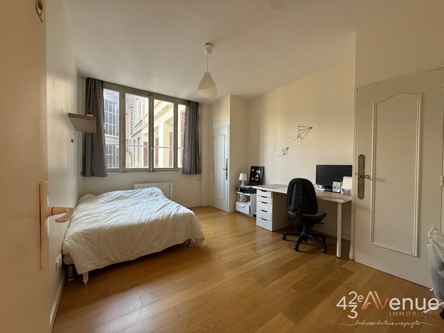 Appartement HYPER CENTRE T5 avec 4 chambres A VENDRE - ST ETIENNE CENTRE VILLE - 118 m2 - 129 000 &euro;